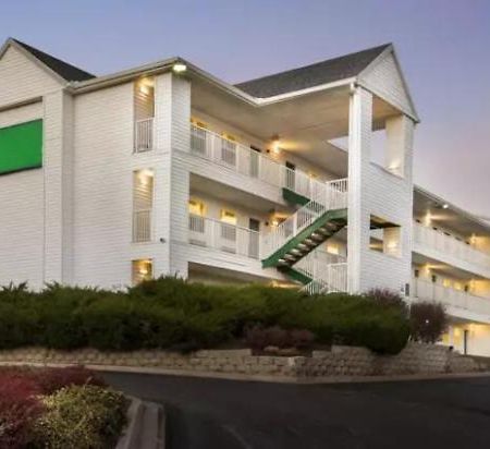 Birch Hill Suites Kansas City - Independence Exteriör bild