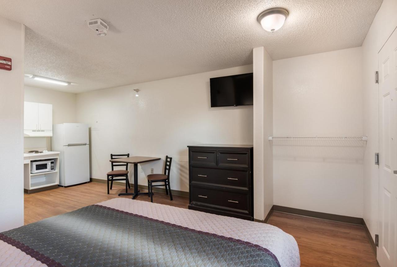 Birch Hill Suites Kansas City - Independence Exteriör bild