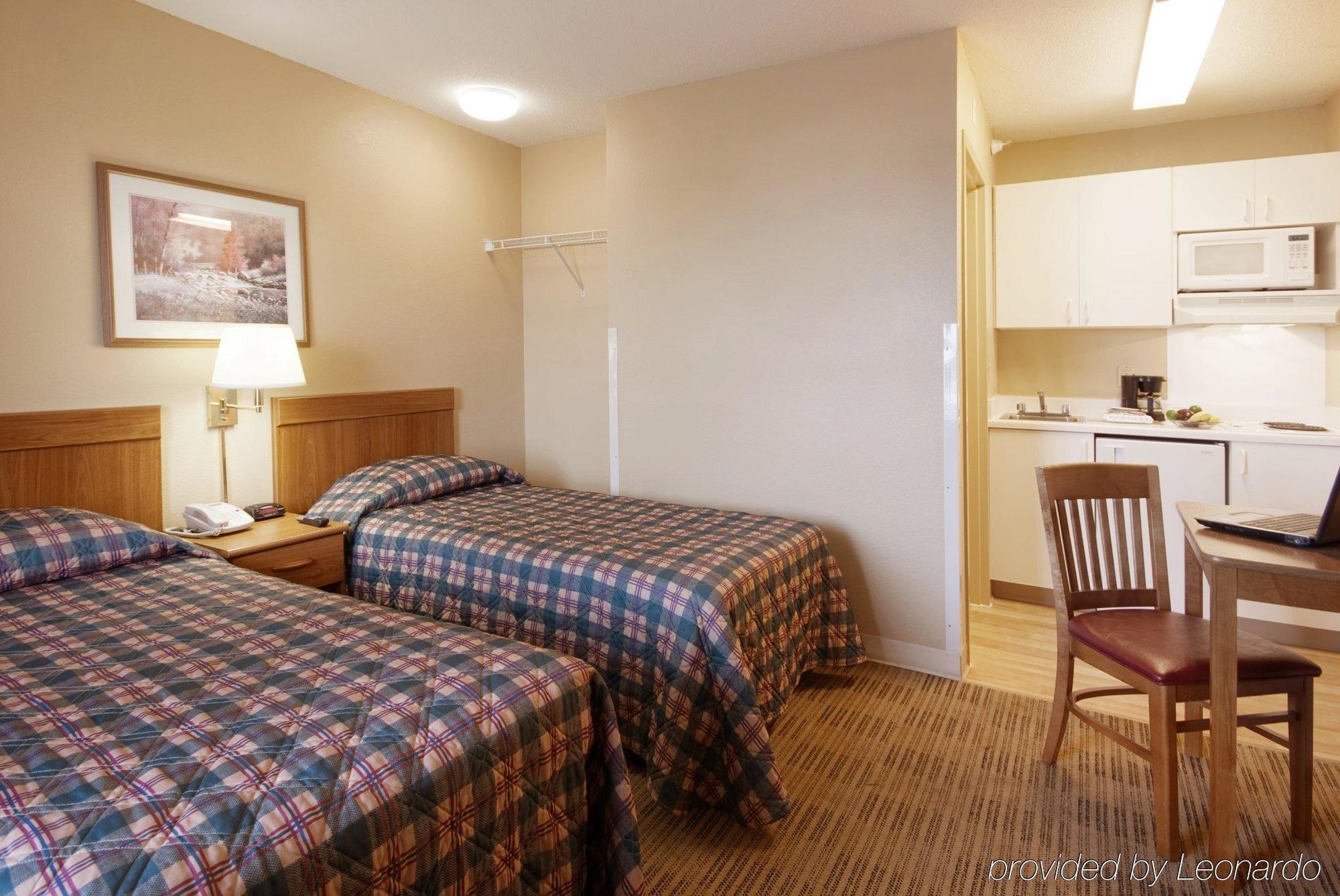 Birch Hill Suites Kansas City - Independence Exteriör bild