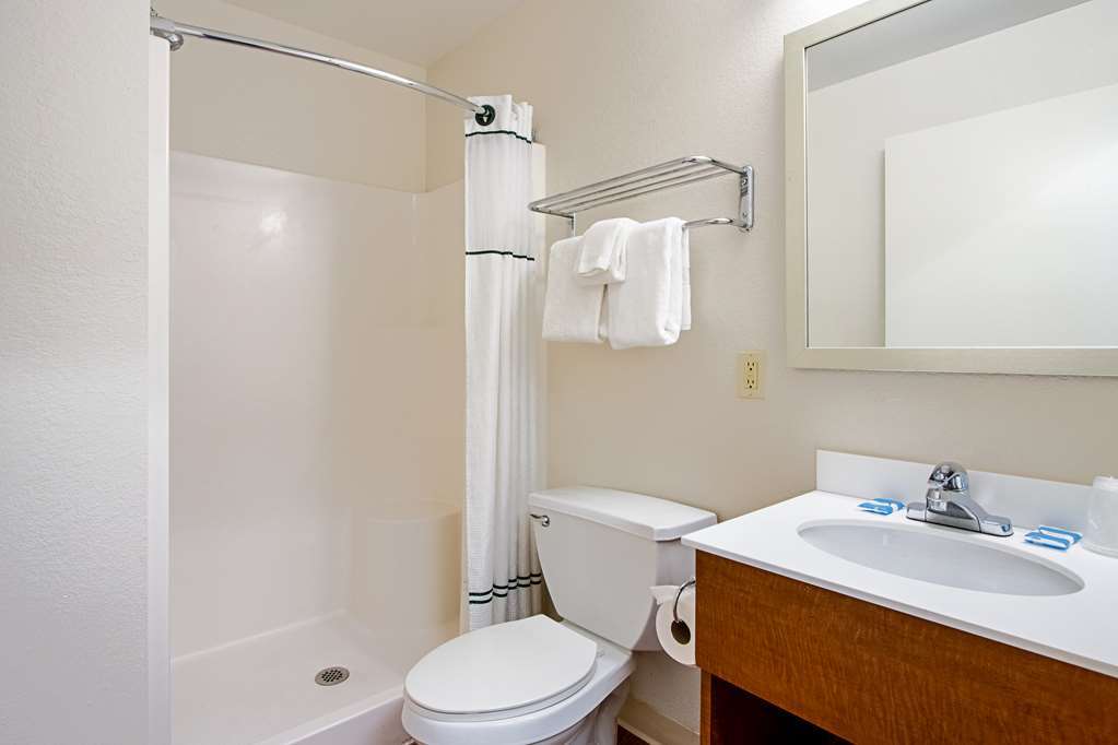 Birch Hill Suites Kansas City - Independence Rum bild